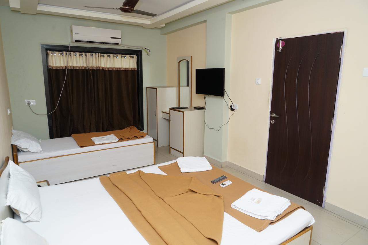 Hotel Umesh ダマン エクステリア 写真
