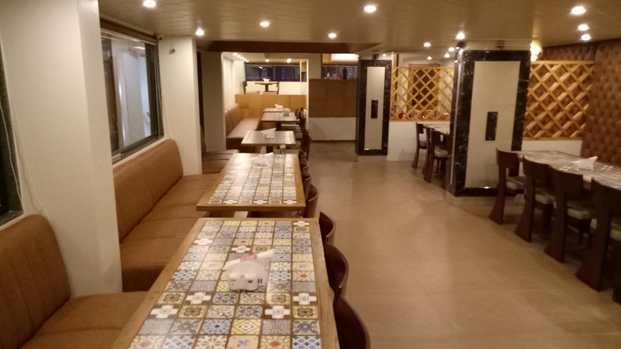 Hotel Umesh ダマン エクステリア 写真