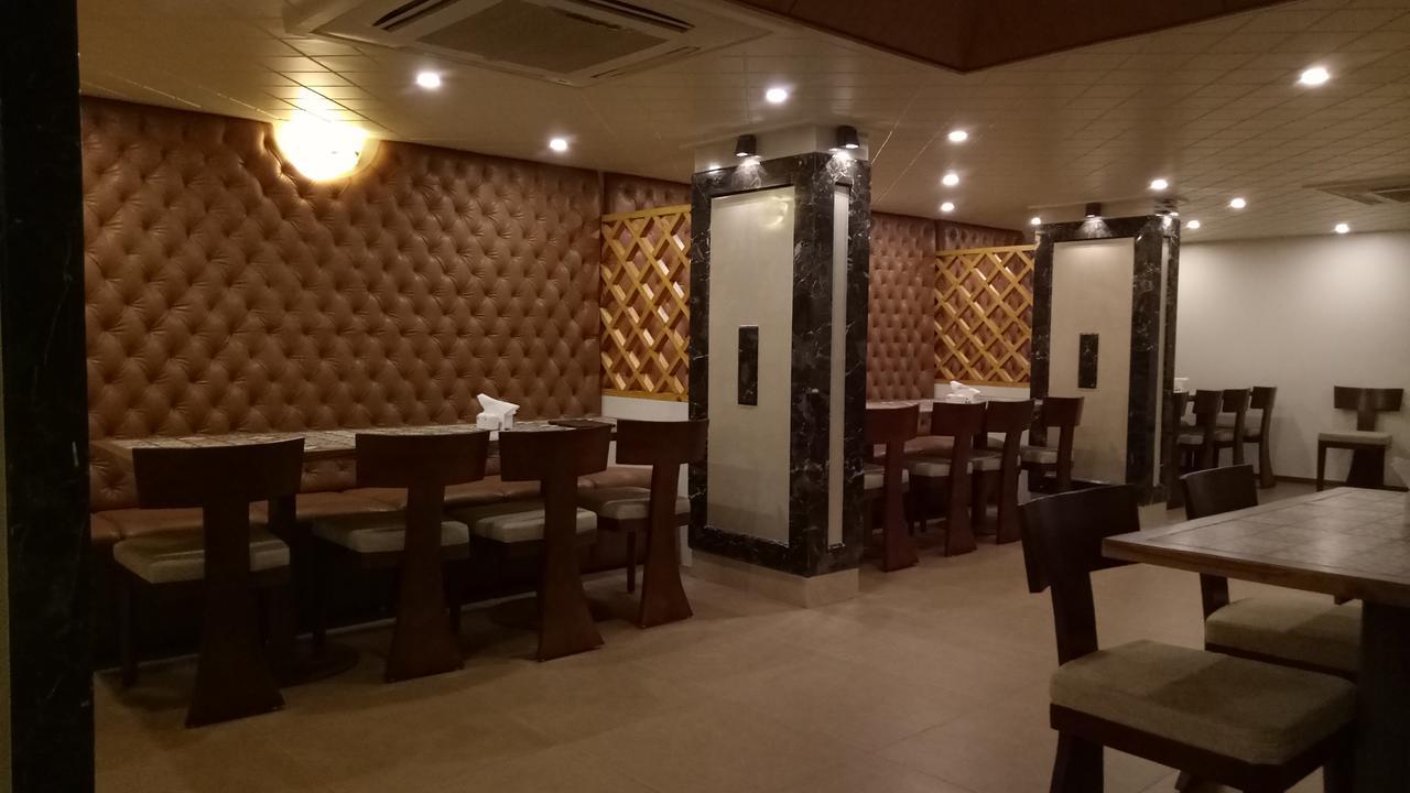 Hotel Umesh ダマン エクステリア 写真